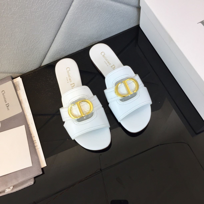 ch**an D*or slippers